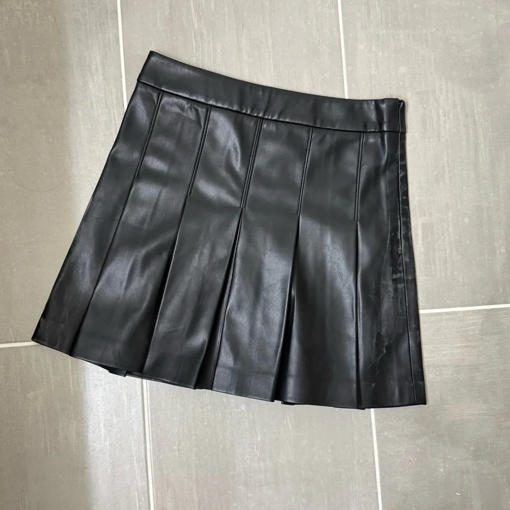 Susana Monaco Pleated Faux Leather Mini Skirt